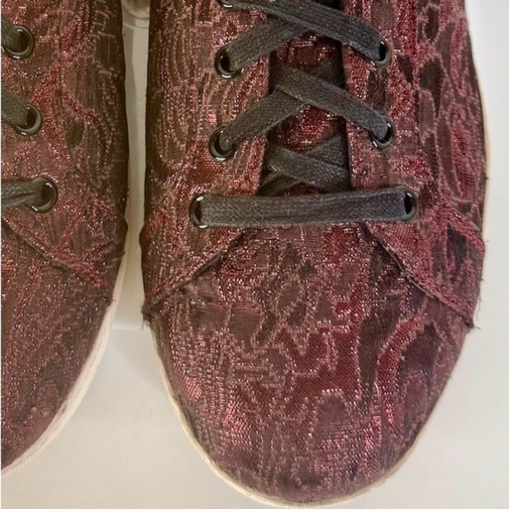 Circus by Sam Edelman Low-Top Metallic Sneaker Unisex Women’s 12/Men’s 10